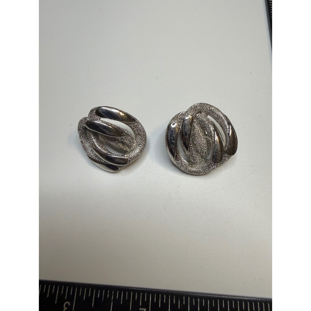 Monet Silver Tone Textured Swirl Clip On Earrings Mixed Finish Oval Vintage‎
